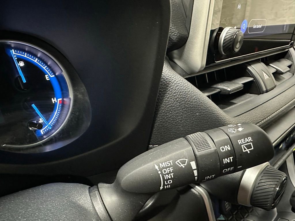 Used 2025 Toyota RAV4 XLE image 22
