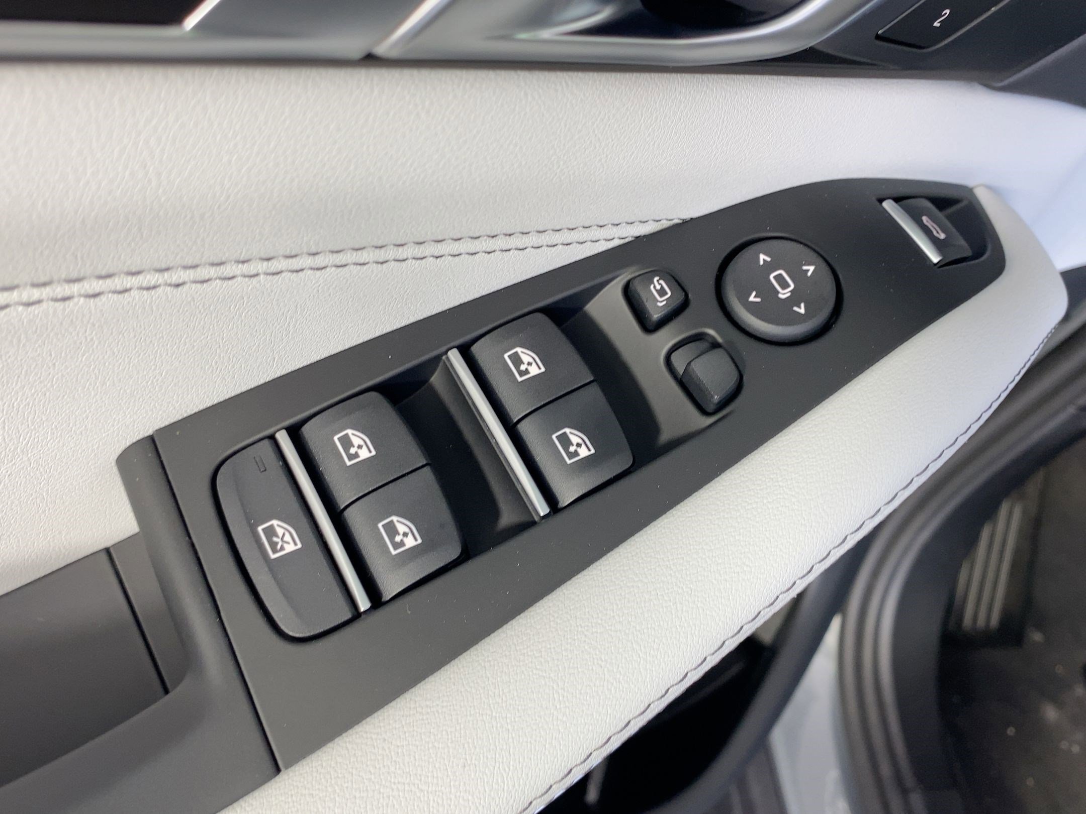 New 2026 BMW X5 sDrive40i w/ Premium Package image 21