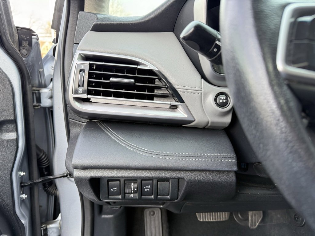 Used 2022 Subaru Outback Limited image 31