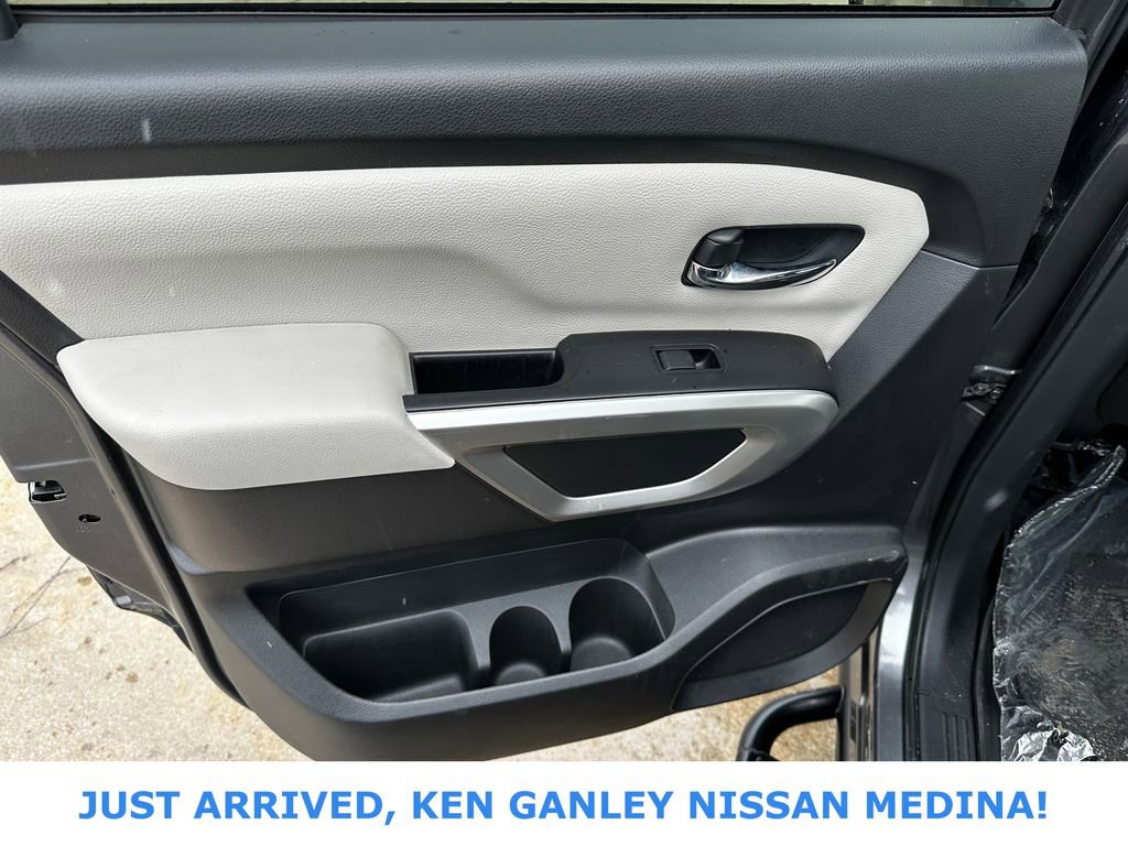 Certified 2024 Nissan Titan SV w/ SV Convenience Package image 16