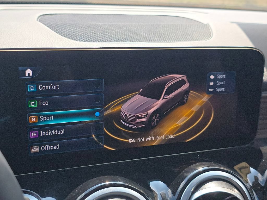 New 2026 Mercedes-Benz GLB 250 4MATIC image 33