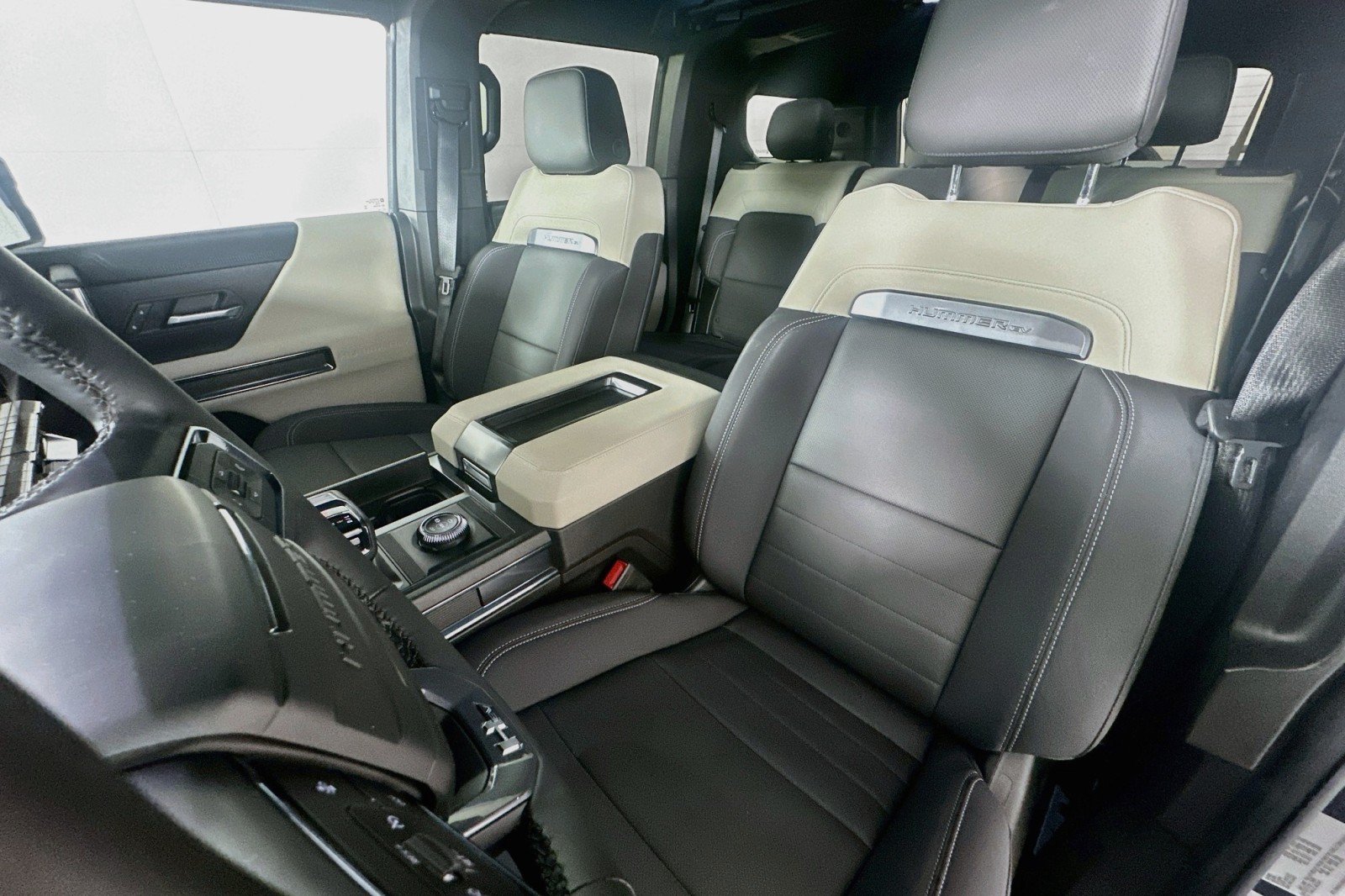 Used 2026 GMC Hummer EV SUV AWD/4WD image 16