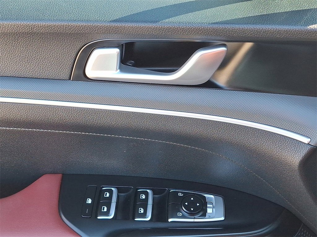 Used 2022 Kia K5 GT-Line w/ GT-Line Awd Premium Package image 2