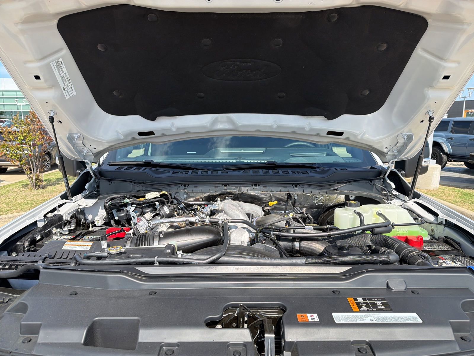 New 2026 Ford F250 Platinum w/ FX4 Off-Road Package image 12