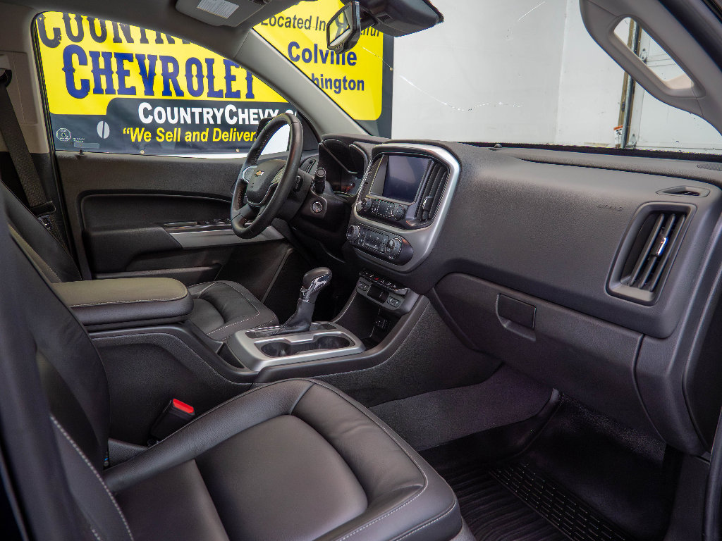 Used 2022 Chevrolet Colorado LT w/ Redline Special Edition image 16