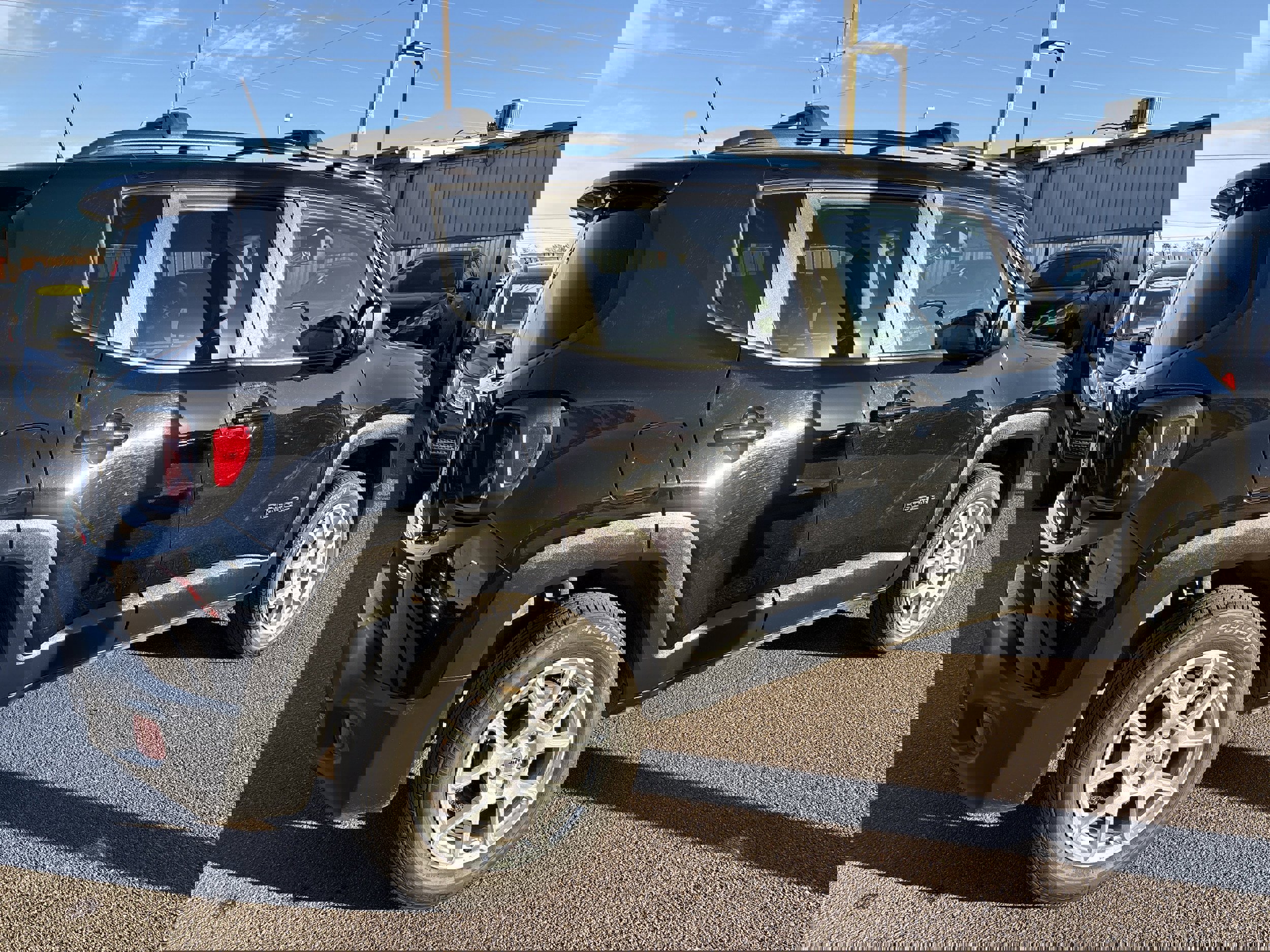 Used 2022 Jeep Renegade Latitude image 5