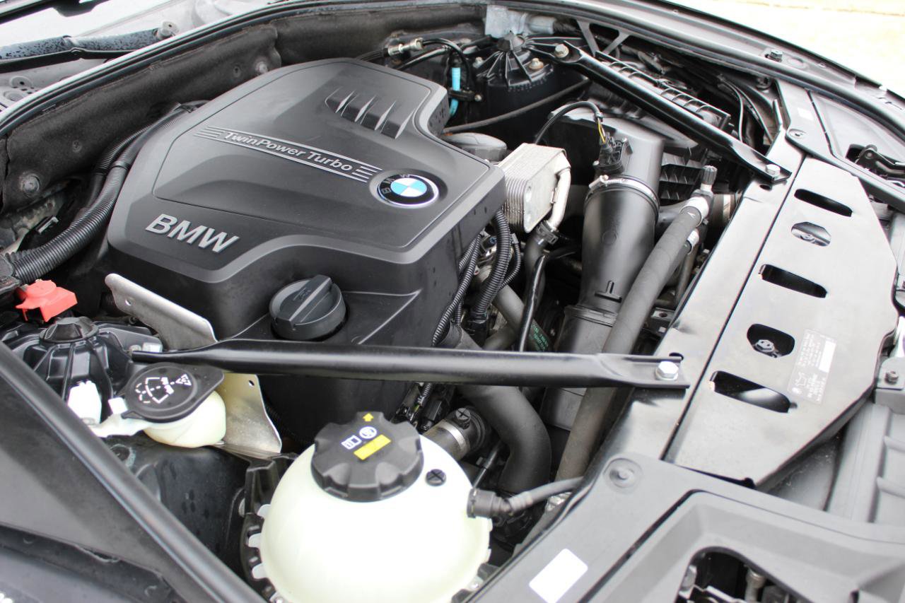 Used 2015 BMW 528i xDrive Sedan AWD/4WD image 39