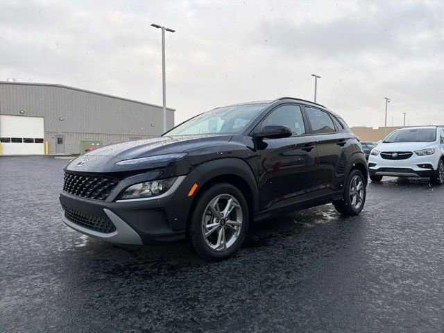 Used 2023 Hyundai Kona SEL w/ Cargo Package image 3