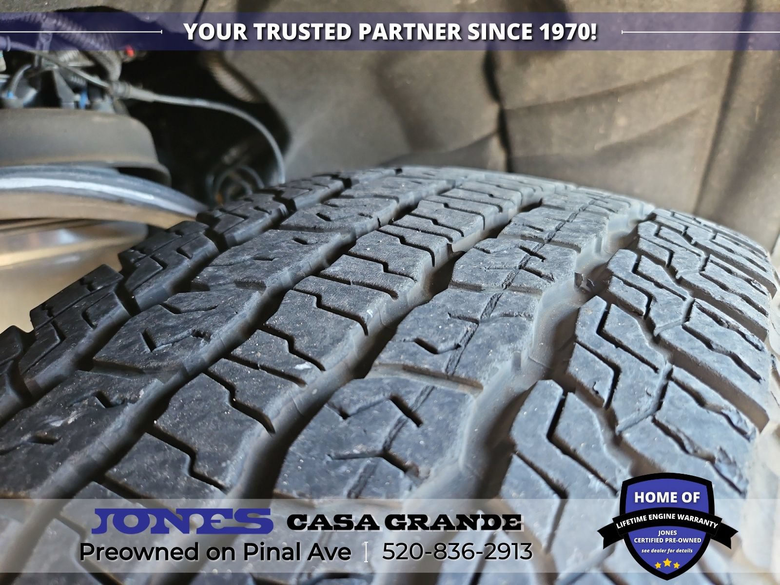 Used 2025 GMC Yukon AT4 Ultimate w/ LPO, Floor Liner Package AWD/4WD image 20