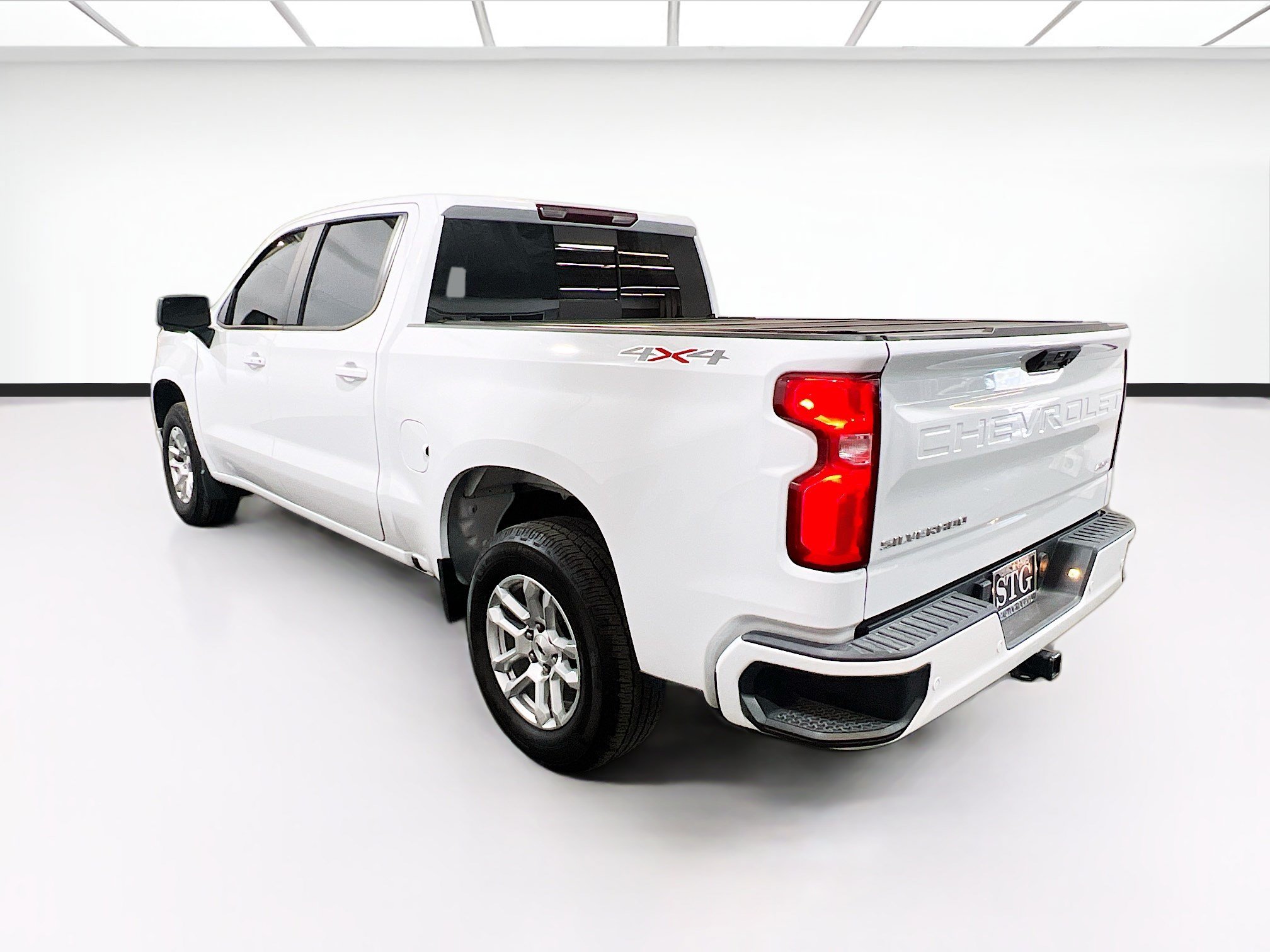 Used 2024 Chevrolet Silverado 1500 RST w/ Convenience Package II AWD/4WD image 6