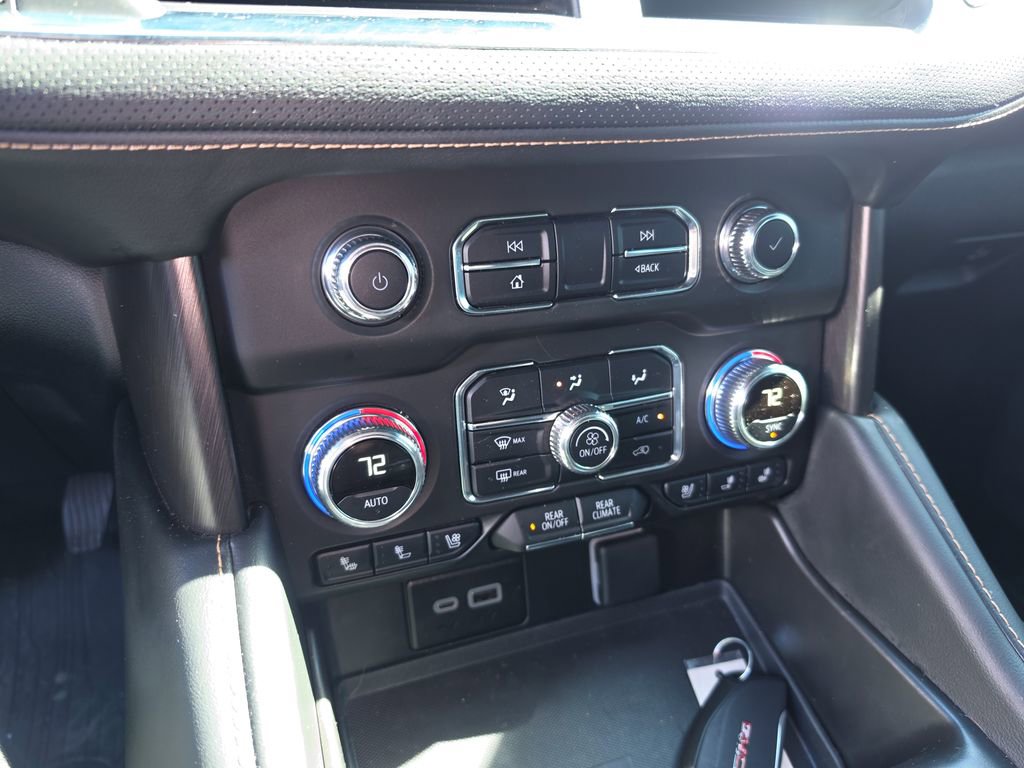 Used 2024 GMC Yukon AT4 w/ AT4 Premium Plus Package AWD/4WD image 22