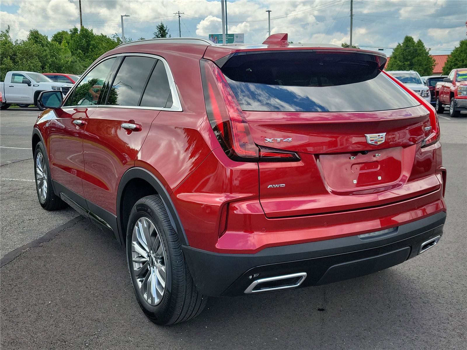 Used 2024 Cadillac XT4 Premium Luxury w/ Active Safety Package AWD/4WD image 3