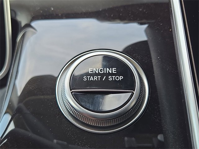 New 2025 Mercedes-Benz GLC 350e 4MATIC image 12