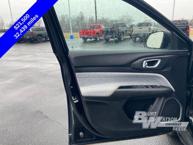 Used 2022 Jeep Compass Latitude image 9