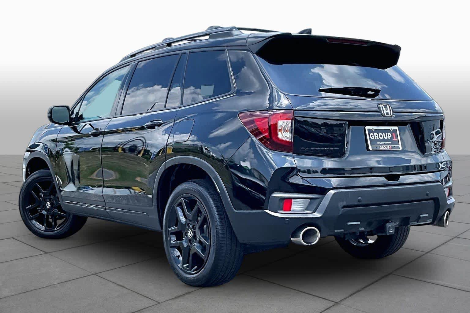 Used 2024 Honda Passport Black Edition image 12