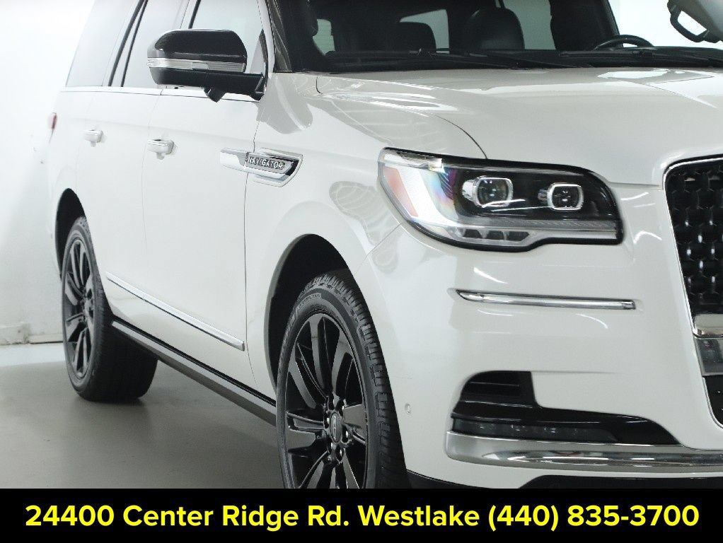 Certified 2023 Lincoln Navigator Black Label AWD/4WD image 9