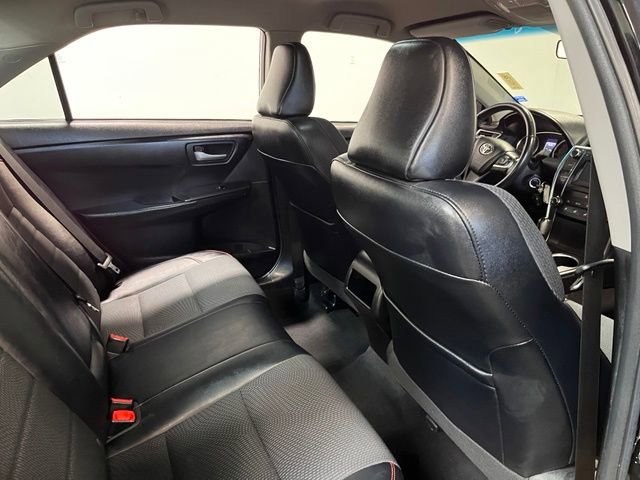 Used 2017 Toyota Camry SE FWD image 13