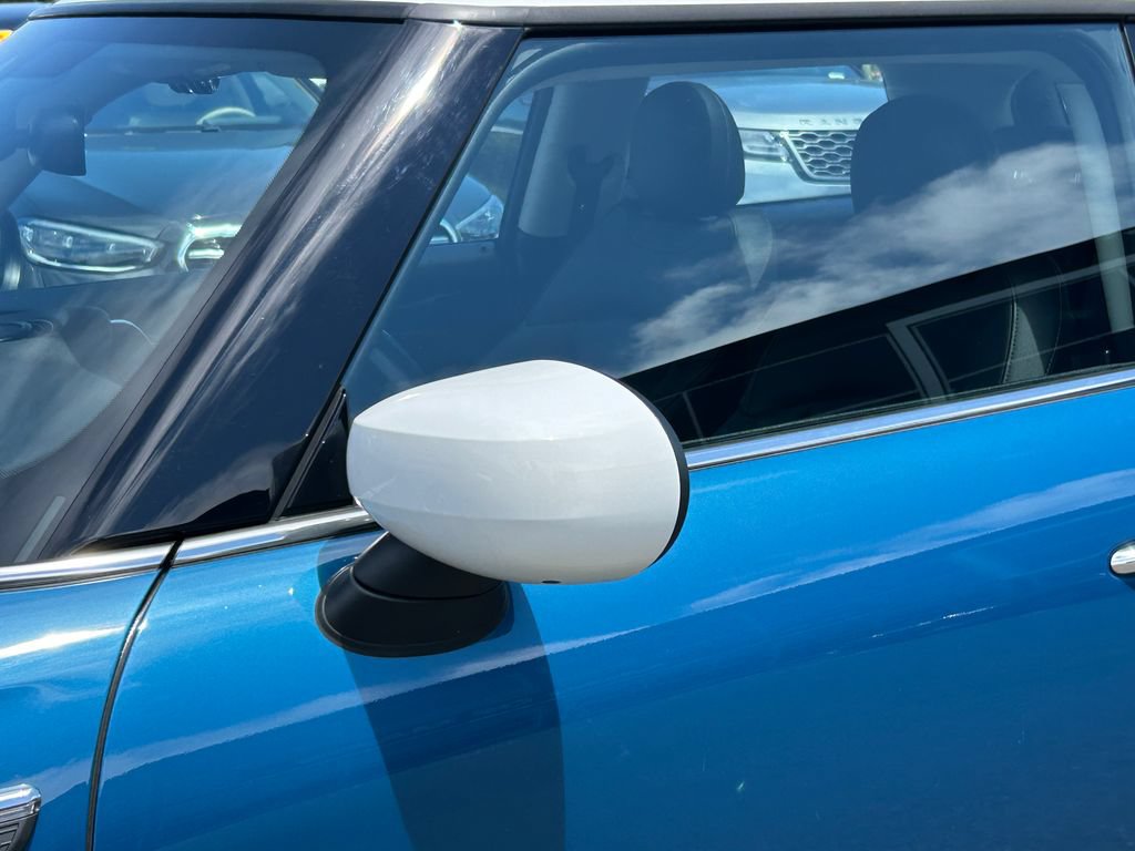 Used 2024 MINI Cooper SE FWD image 10