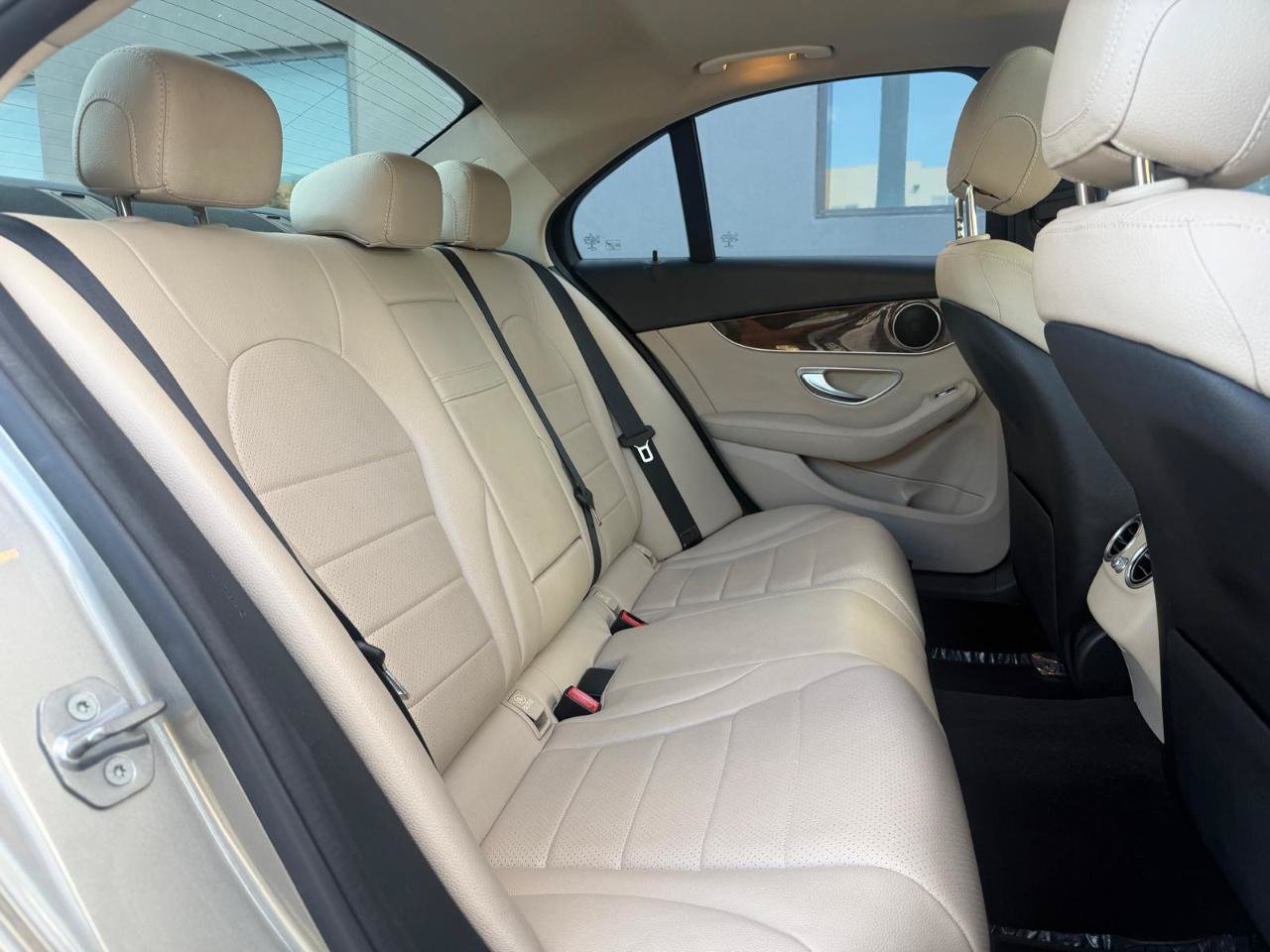Used 2019 Mercedes-Benz C 300 Sedan image 17
