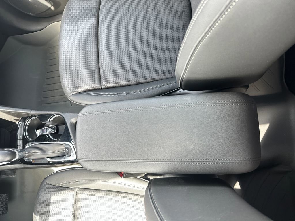 Used 2024 Buick Encore GX Sport Touring AWD/4WD image 20