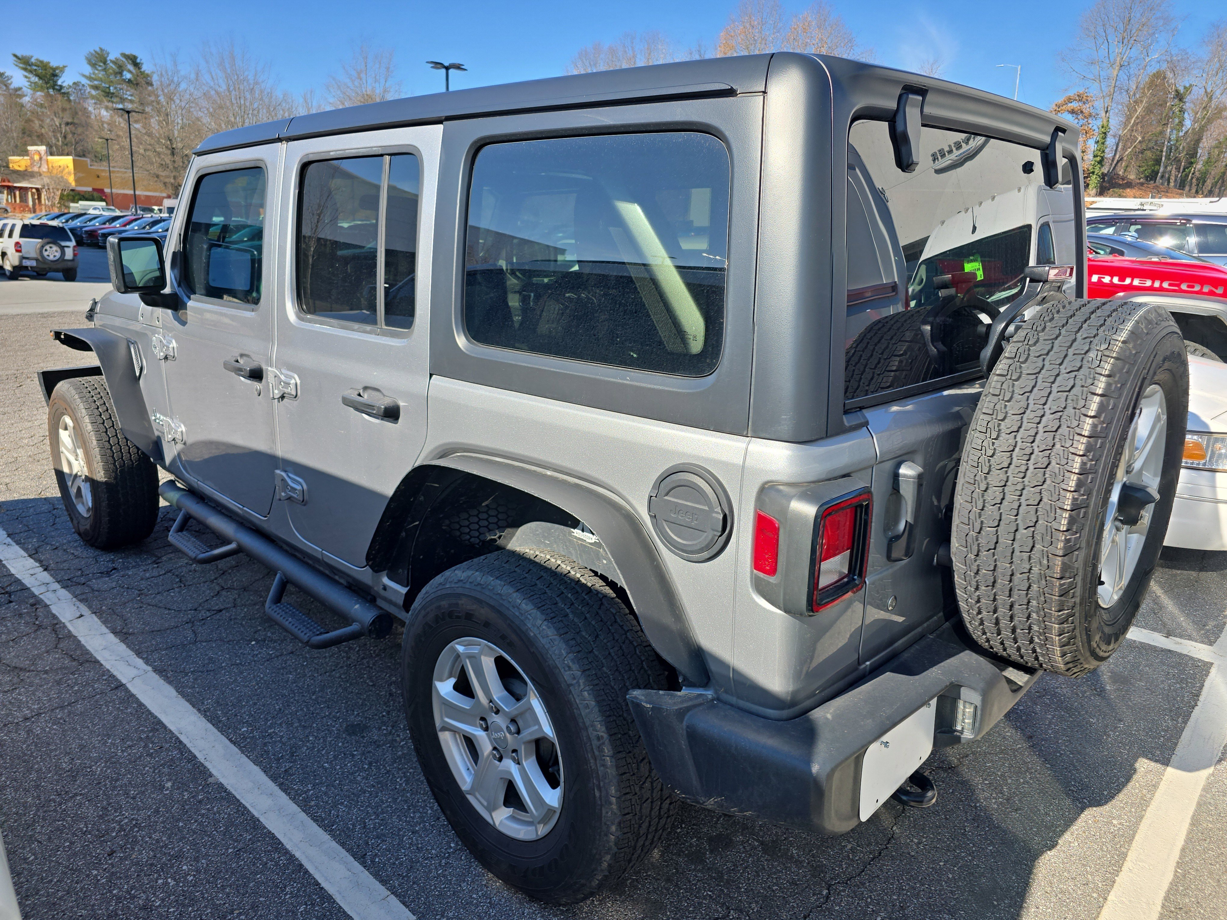 Used 2020 Jeep Wrangler Unlimited Sport S image 3
