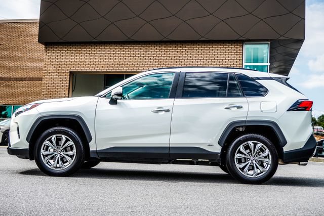 Used 2022 Toyota RAV4 Limited AWD/4WD image 9