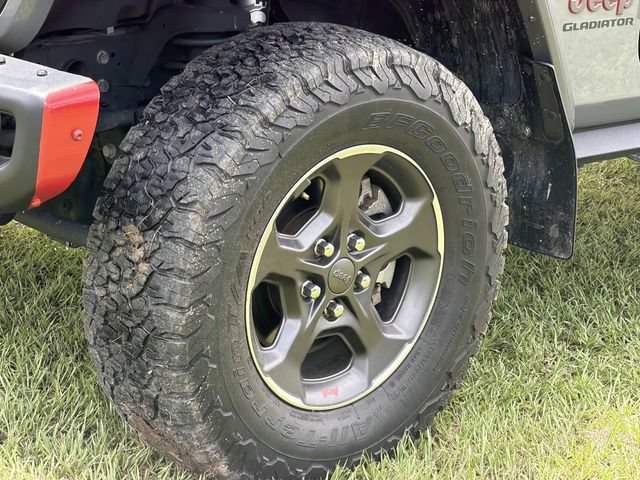 Used 2020 Jeep Gladiator Rubicon AWD/4WD image 16