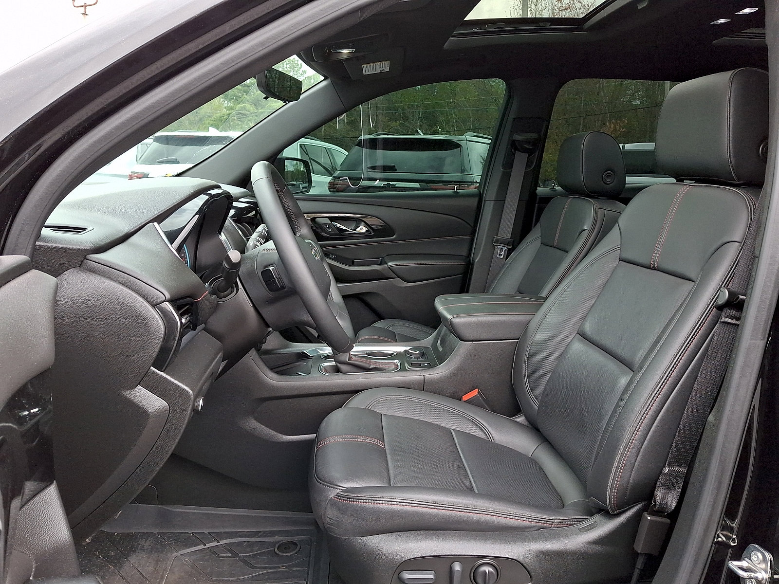 Certified 2023 Chevrolet Traverse RS w/ LPO, Floor Liner Package AWD/4WD image 14