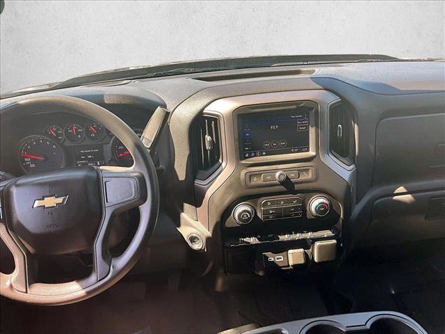 Used 2023 Chevrolet Silverado 1500 Custom image 8