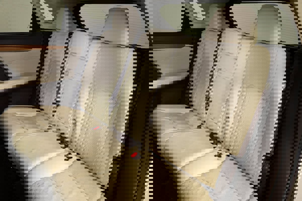 Used 2019 Lexus RX 450h AWD image 11