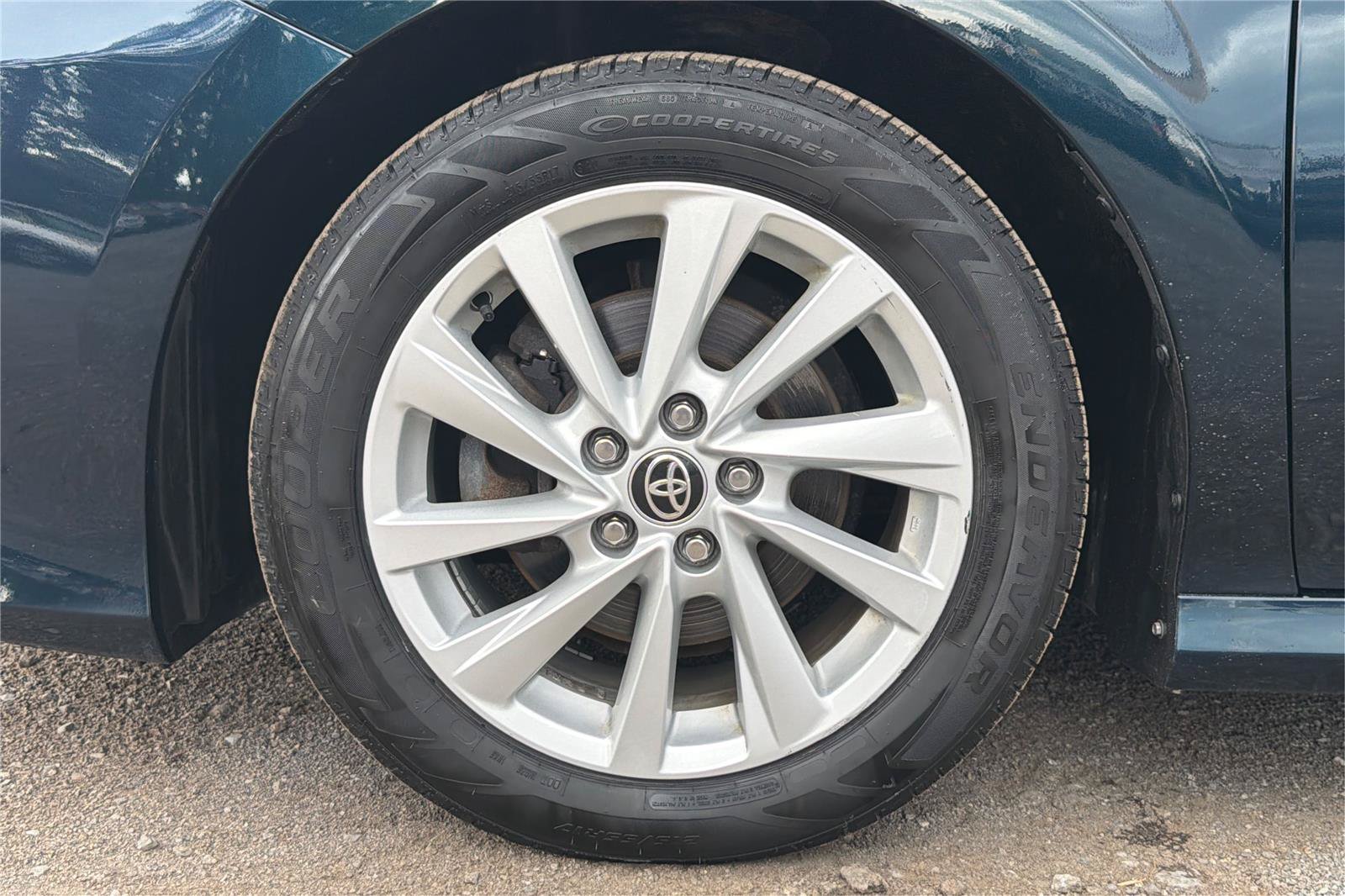 Used 2021 Toyota Camry LE FWD image 24