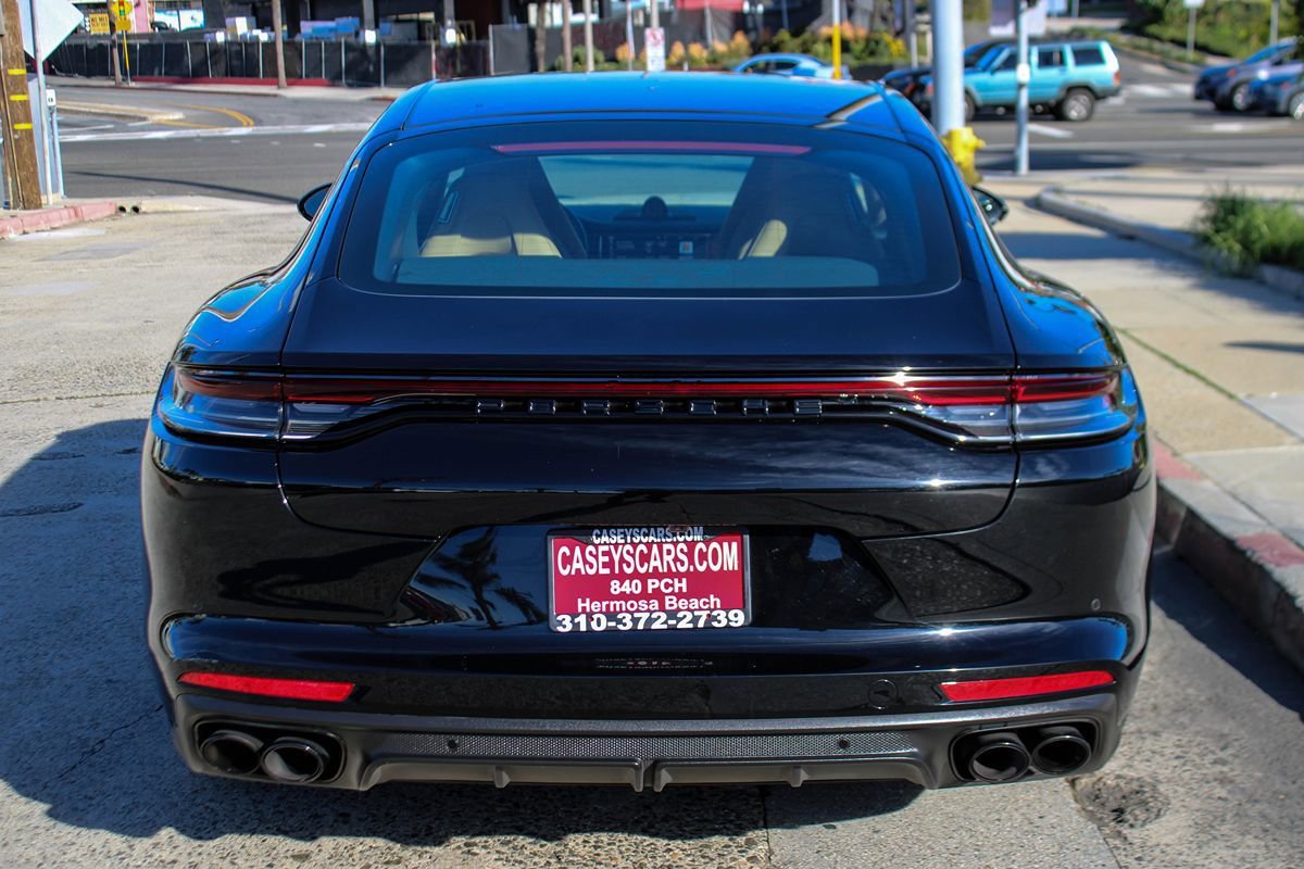 Used 2021 Porsche Panamera w/ Premium Package image 4