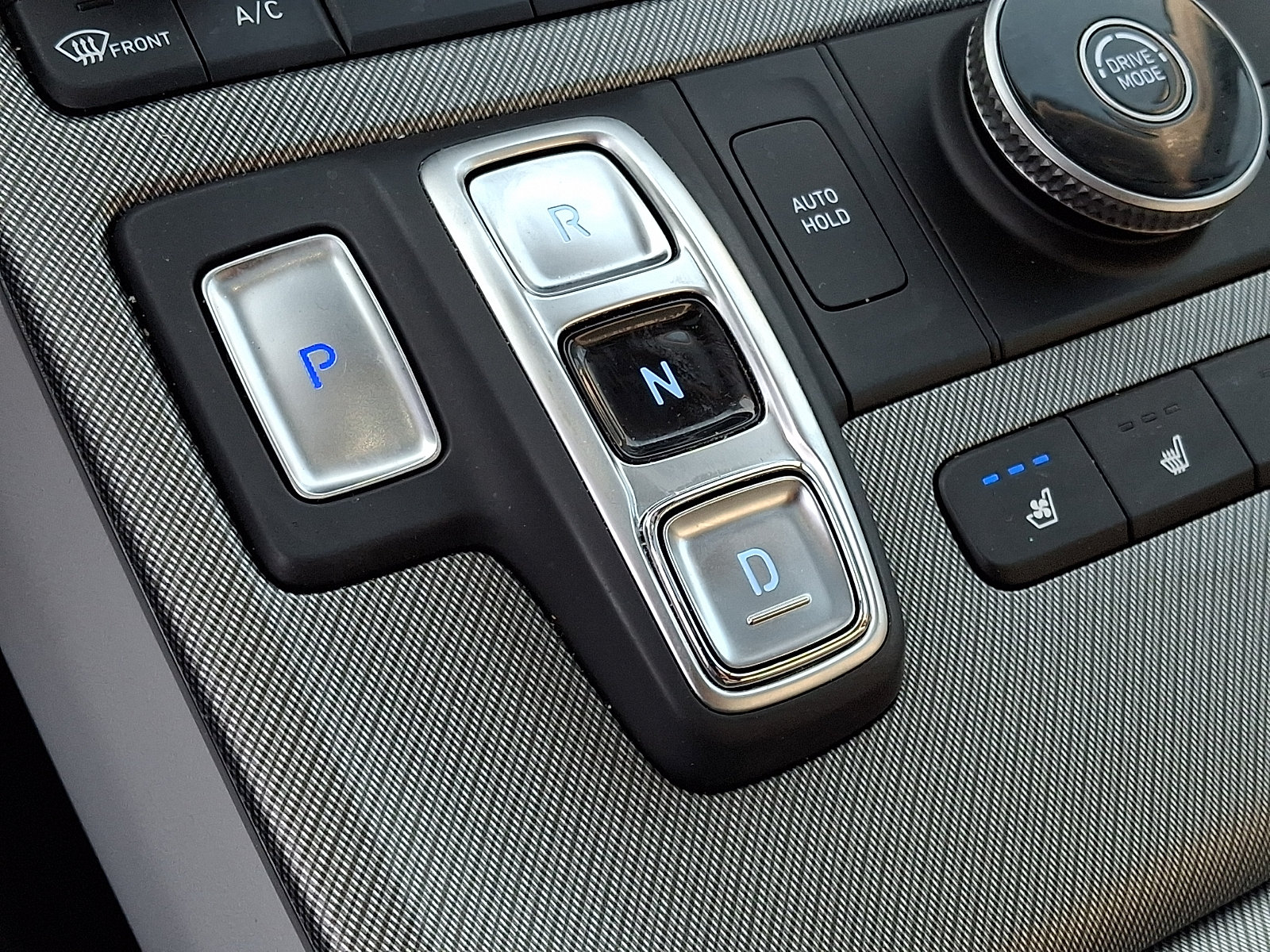 Certified 2025 Hyundai Palisade SEL FWD image 17