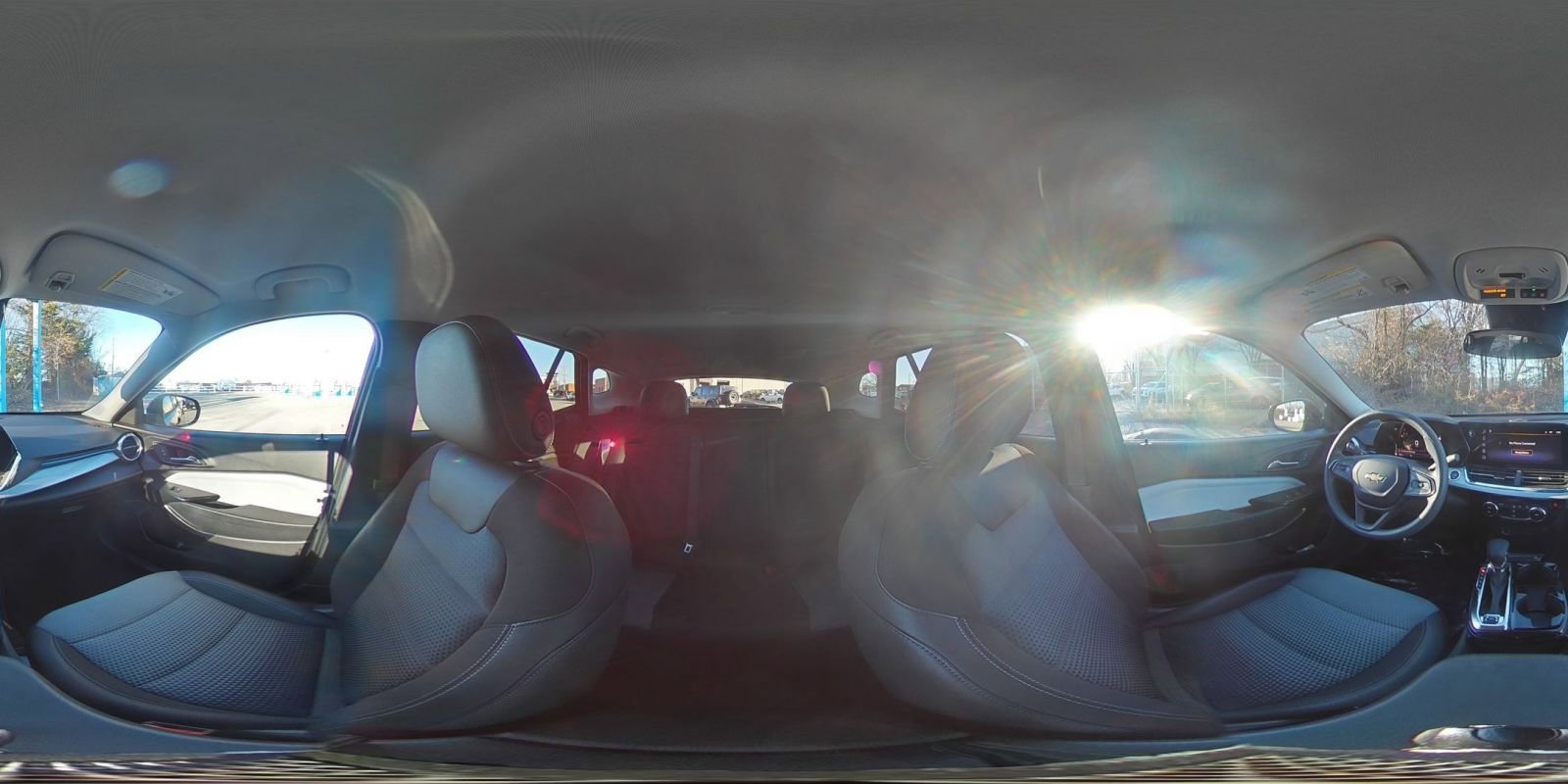 Used 2025 Chevrolet Trax LT image 40