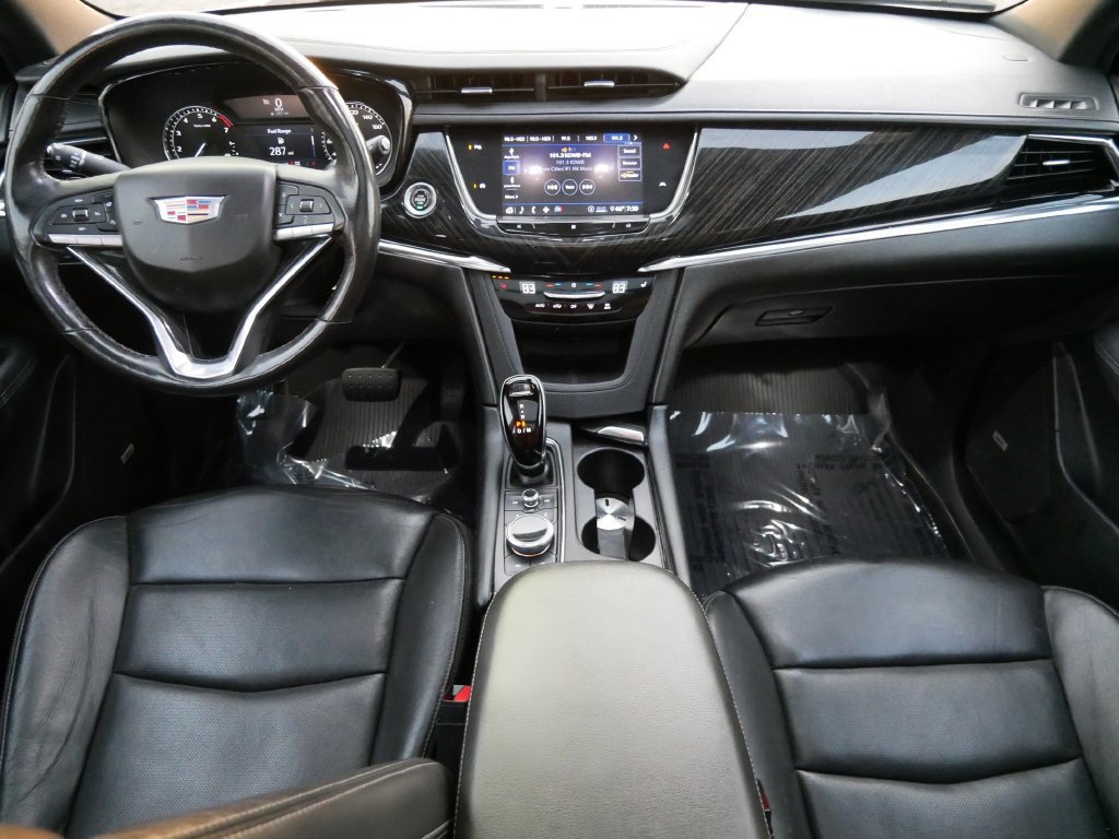 Used 2020 Cadillac XT6 Premium Luxury w/ LPO, Floor Liner Package AWD/4WD image 13