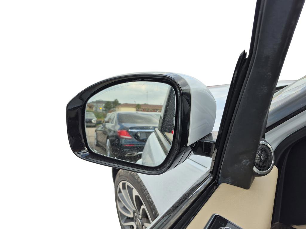 Used 2019 Land Rover Range Rover HSE AWD/4WD image 16