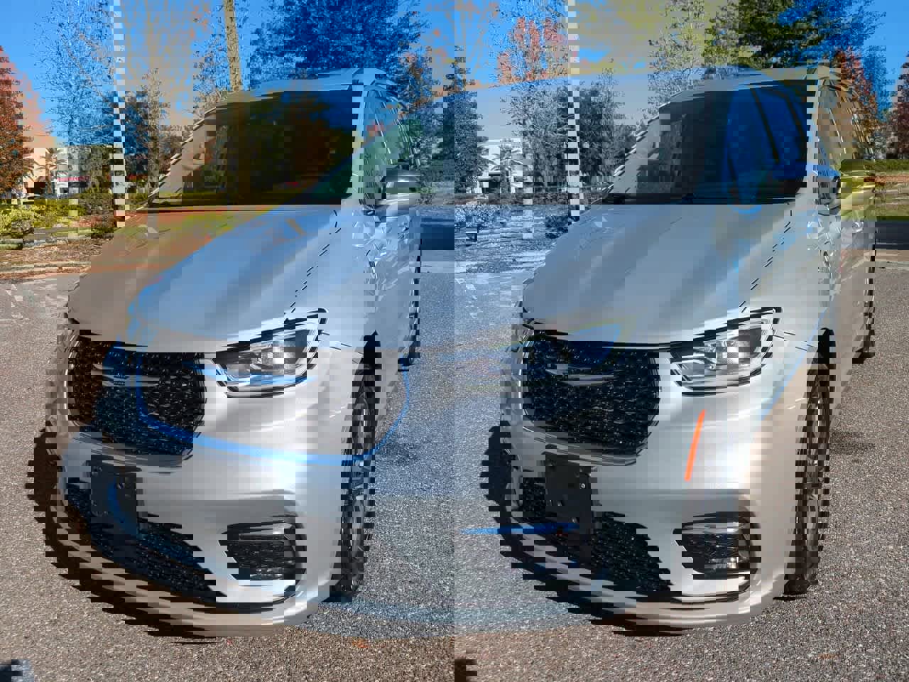 Used 2022 Chrysler Pacifica Limited image 2