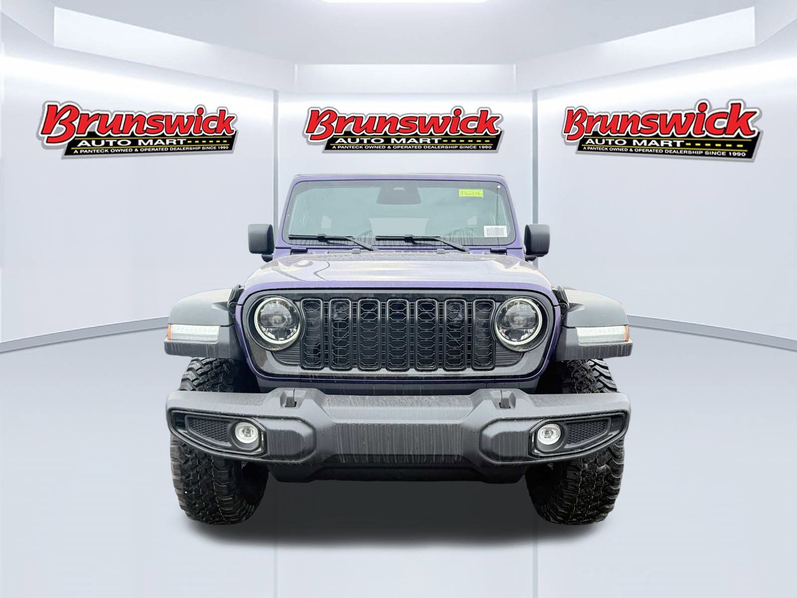 New 2026 Jeep Gladiator Sport AWD/4WD image 2