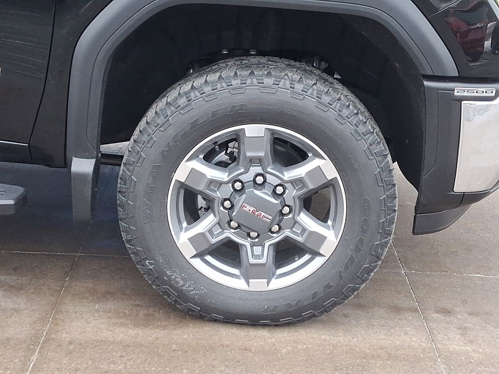 New 2026 GMC Sierra 2500 SLT w/ SLT Premium Package image 8