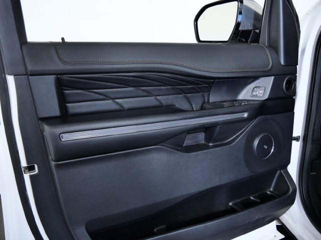 Certified 2019 Ford Expedition Platinum AWD/4WD image 16