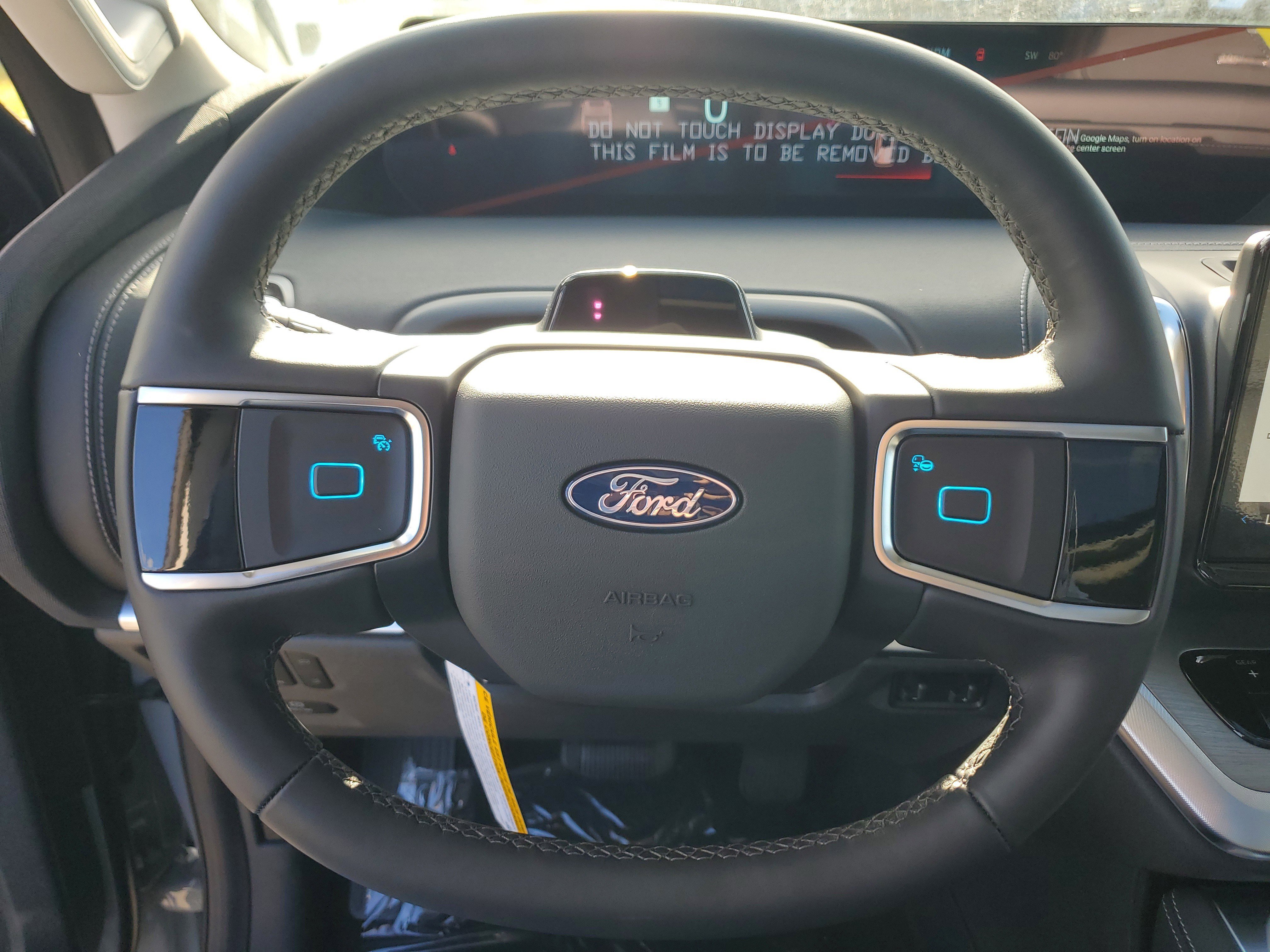 New 2026 Ford Expedition Platinum image 16