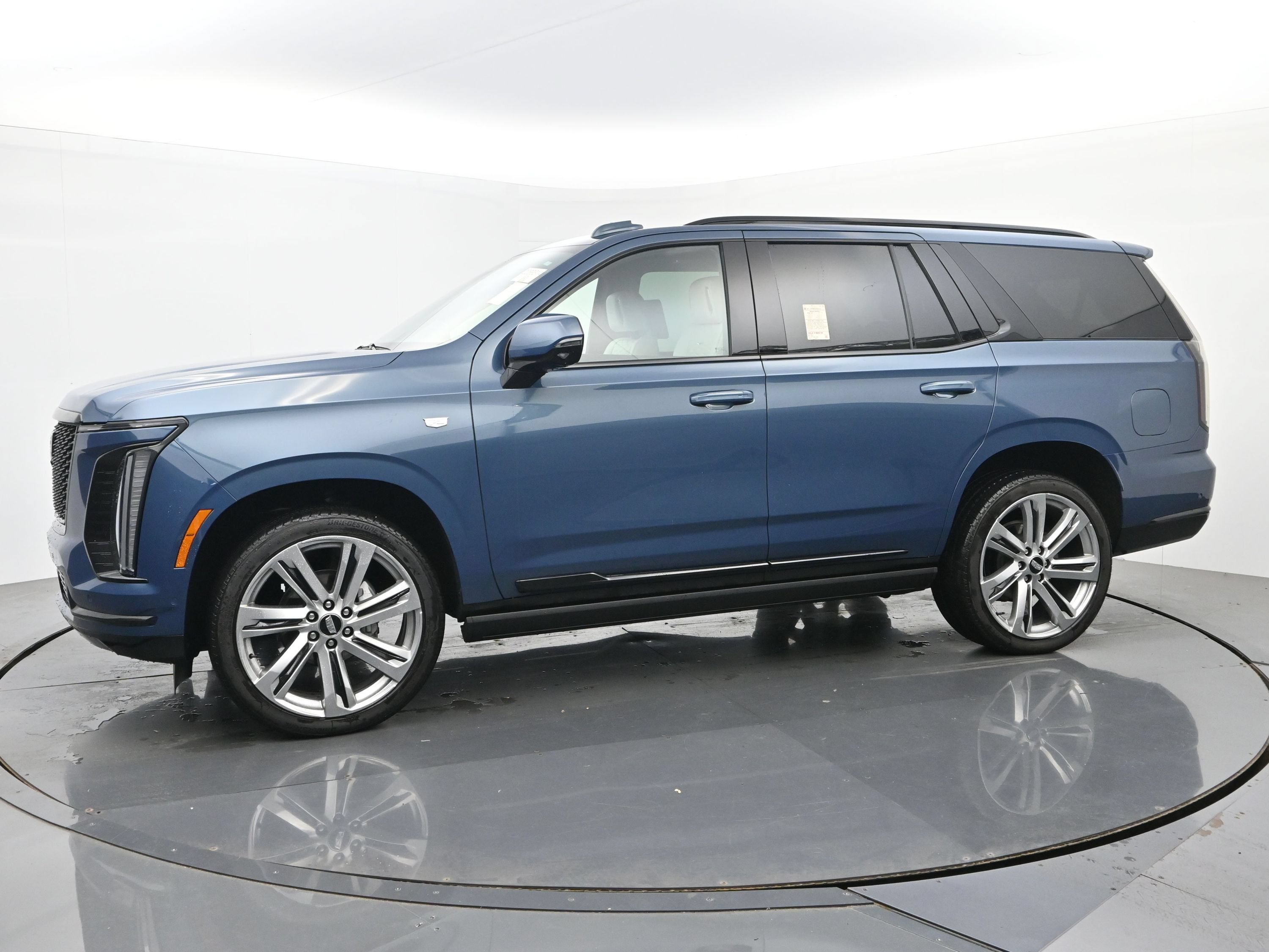New 2026 Cadillac Escalade Platinum Sport AWD/4WD image 2