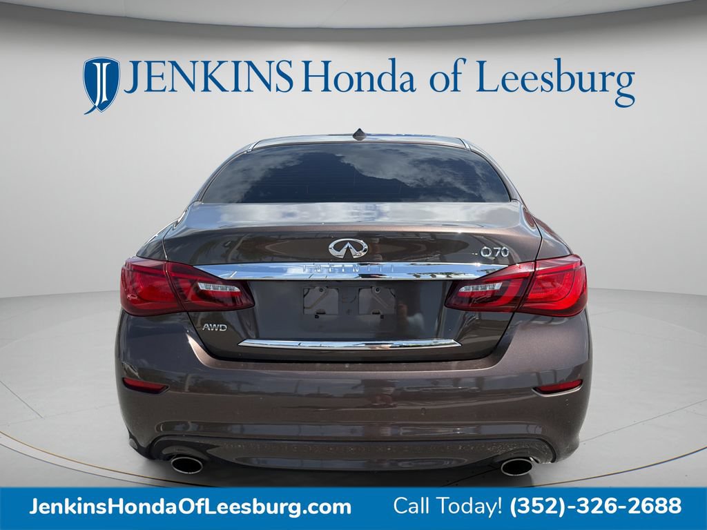 Used 2019 INFINITI Q70 Luxe AWD/4WD image 4