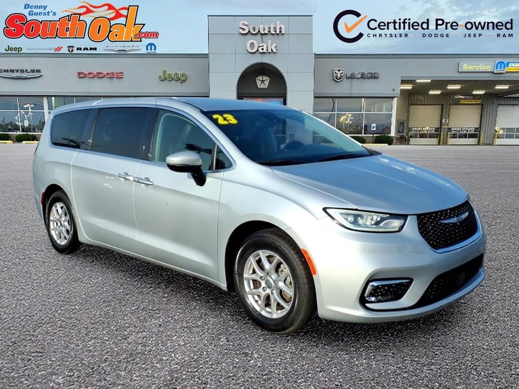 Used 2023 Chrysler Pacifica Touring-L