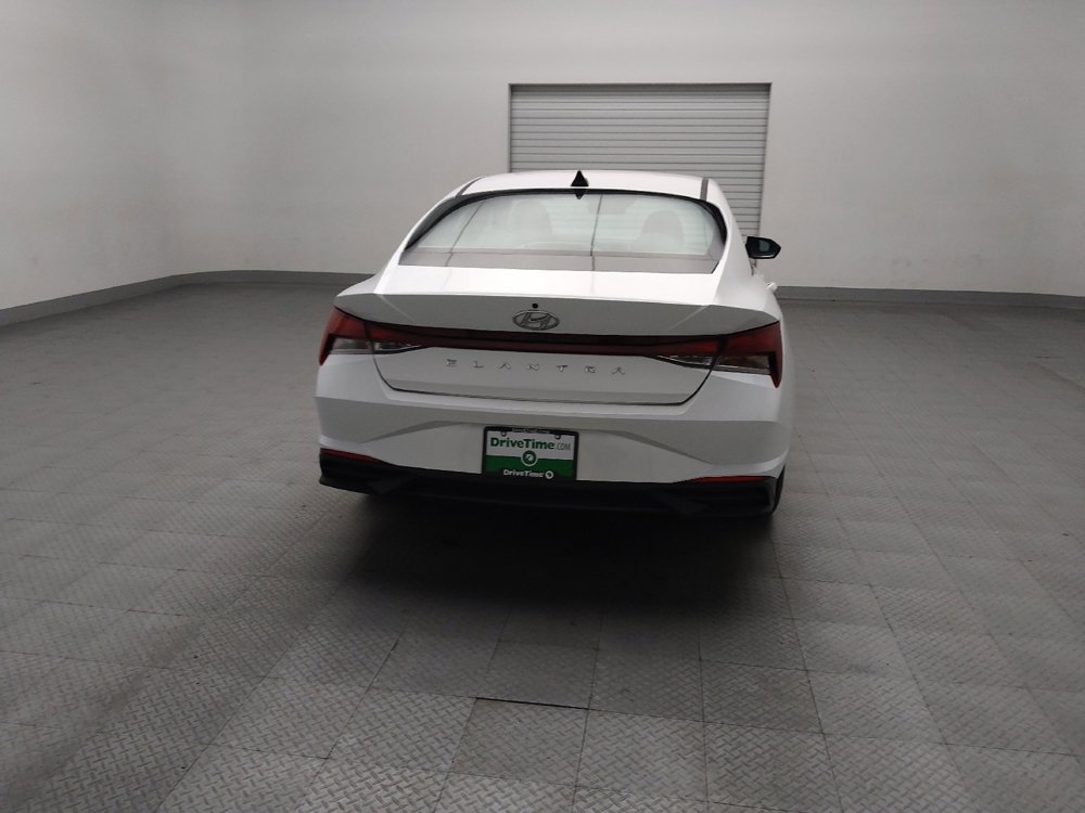 Used 2021 Hyundai Elantra SE image 7