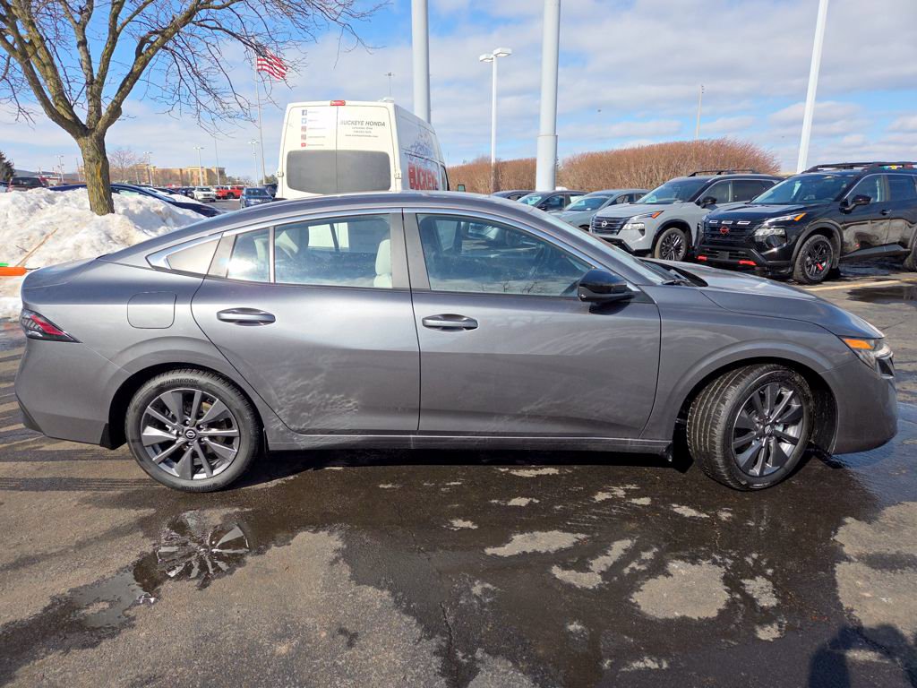 New 2026 Nissan Sentra SL w/ Floor Mat Package FWD image 9