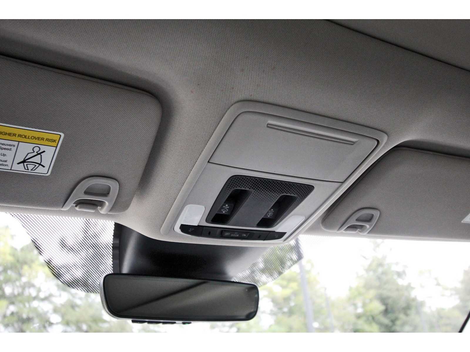 Used 2025 Honda Pilot Touring image 22