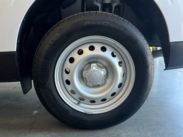 Used 2025 Ford Maverick XL w/ Equipment Group 101A AWD/4WD image 10