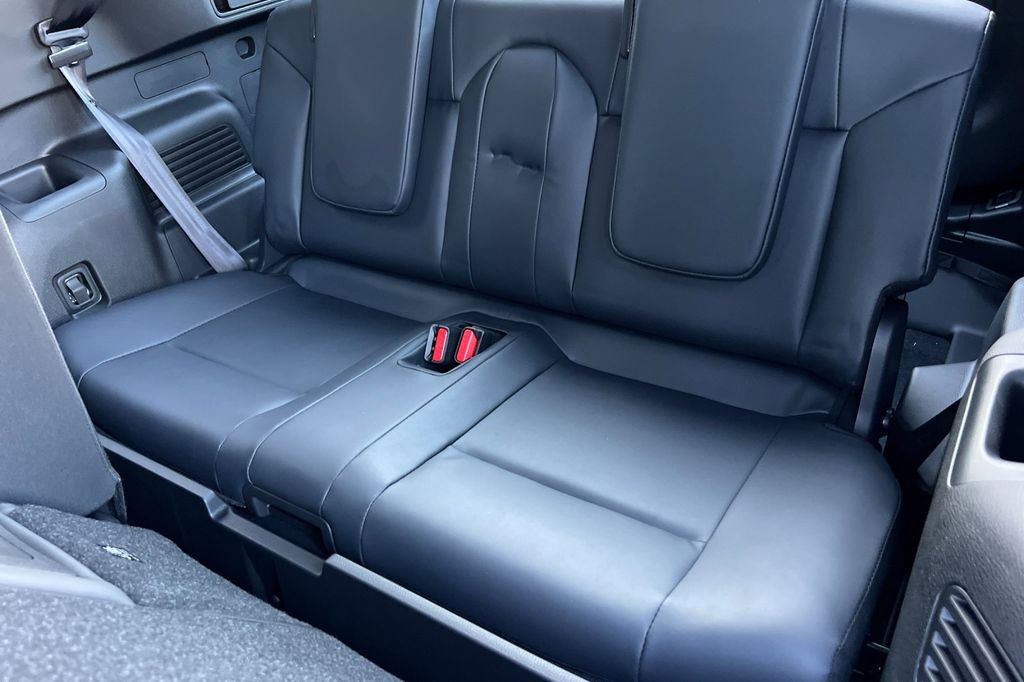 New 2026 Mitsubishi Outlander SE image 16