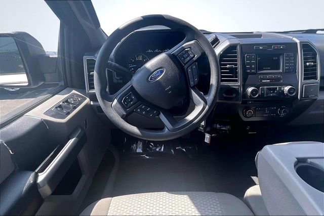 Certified 2017 Ford F150 XLT image 5